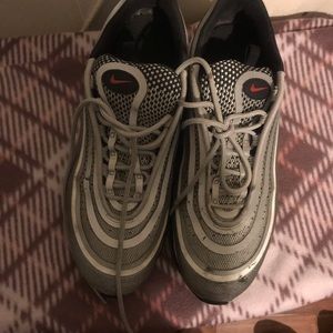 Used men’s Nike’s